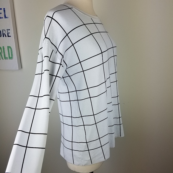 Halogen white and black block pattern top size med - Picture 4 of 7